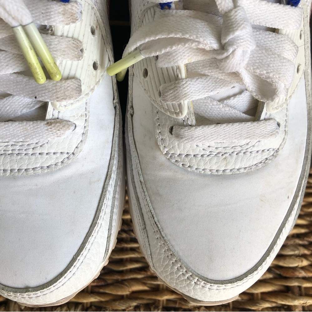SOLD Nike Women's Air Max 90 SE Easter Sneakers - Picture 7 of 13